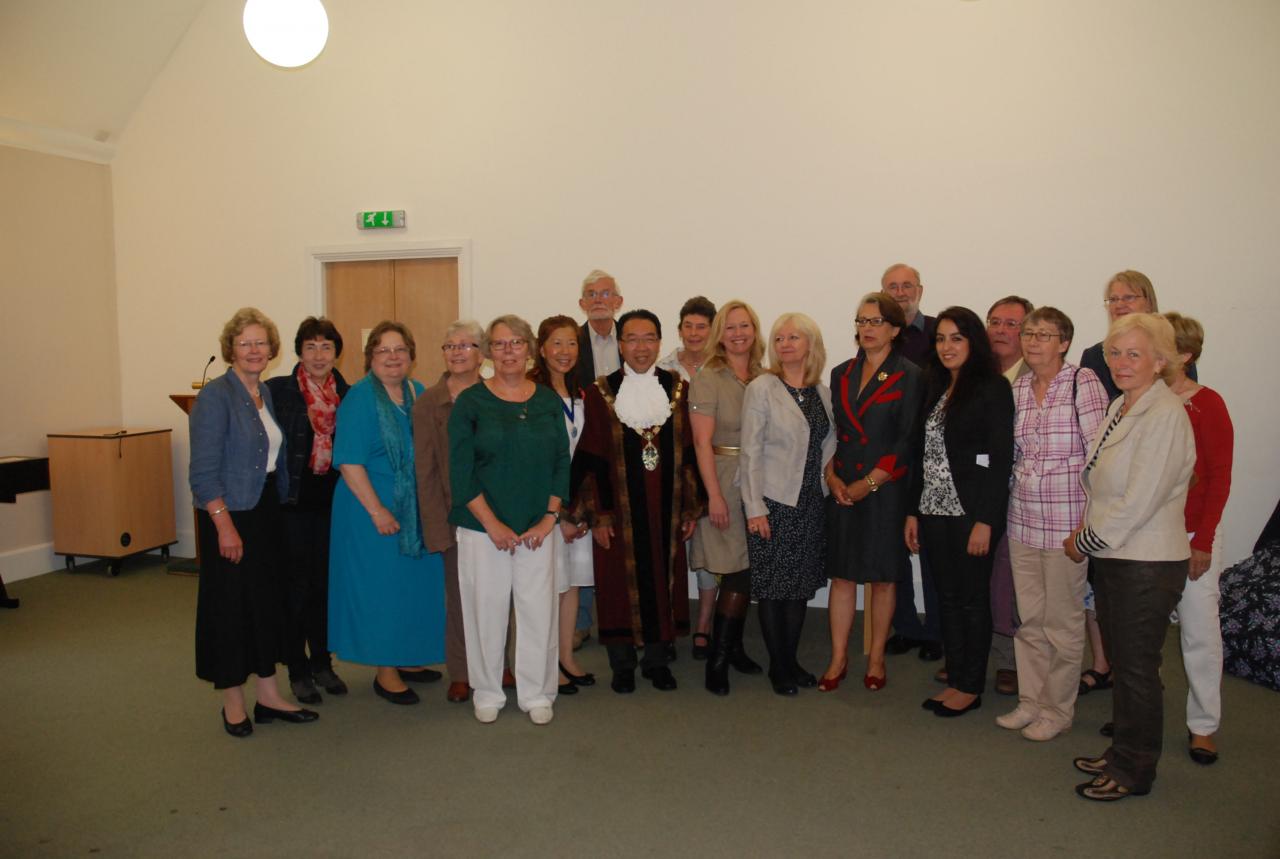 Les officiels à la reception par le Deputy-mayor de Bury St Edmunds