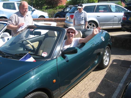 le défilé de vieilles voitures