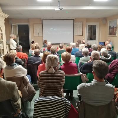 Une audience attentive